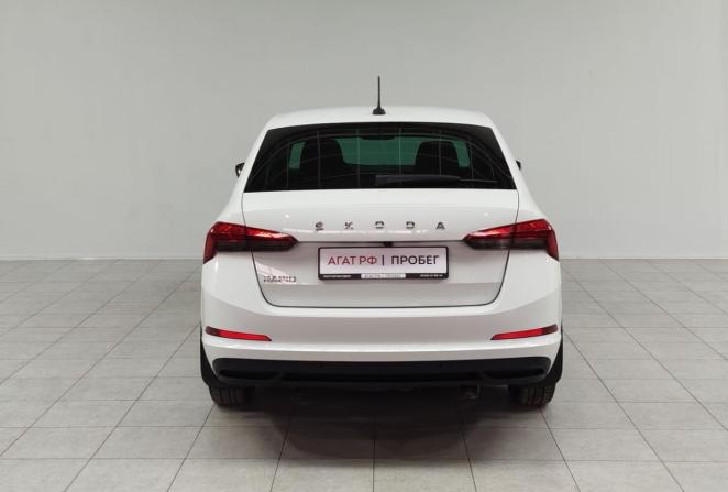 Skoda Rapid II с пробегом 2022 года, цена 1 960 000 рублей, 71364 км, лифтбек, Автокод Объявления