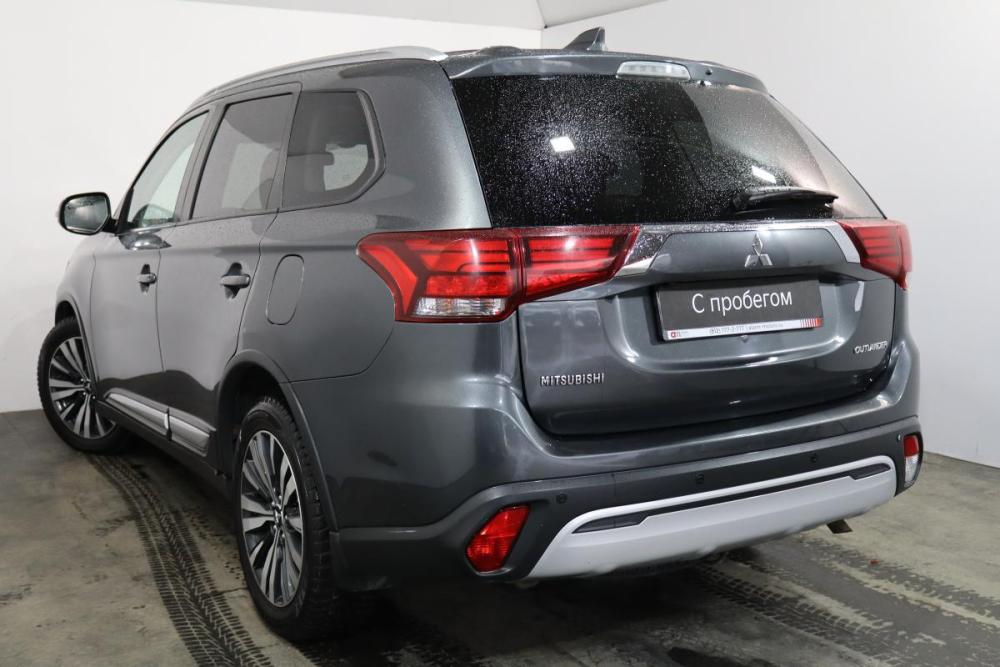 Mitsubishi Outlander III Рестайлинг 3 Санкт-Петербург  - изображение 4