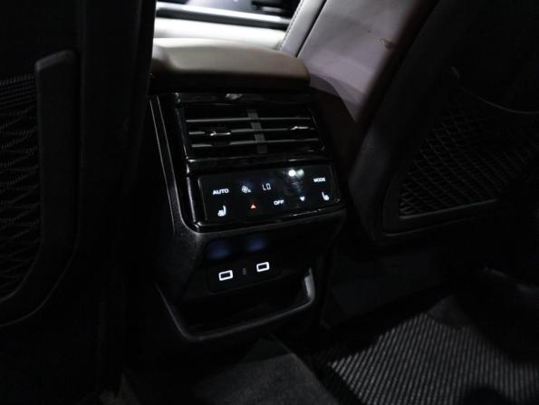 Geely Monjaro I с пробегом 2023 года, цена 3 099 700 рублей, 72000 км, внедорожник, Автокод Объявления