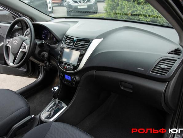 Hyundai Solaris I с пробегом 2012 года, цена 738 000 рублей, 239517 км, седан, Автокод Объявления