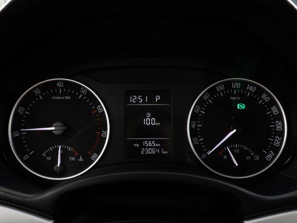 Skoda Octavia II (A5) Рестайлинг с пробегом 2011 года, цена 647 000 рублей, 230000 км, лифтбек, Автокод Объявления