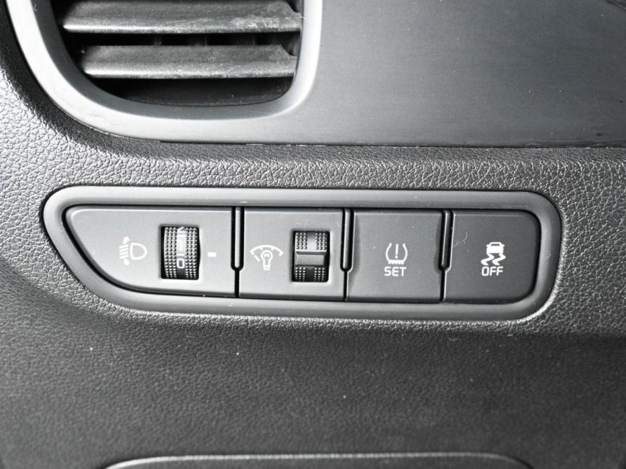 Kia Rio IV Ростов-на-Дону  - изображение 18