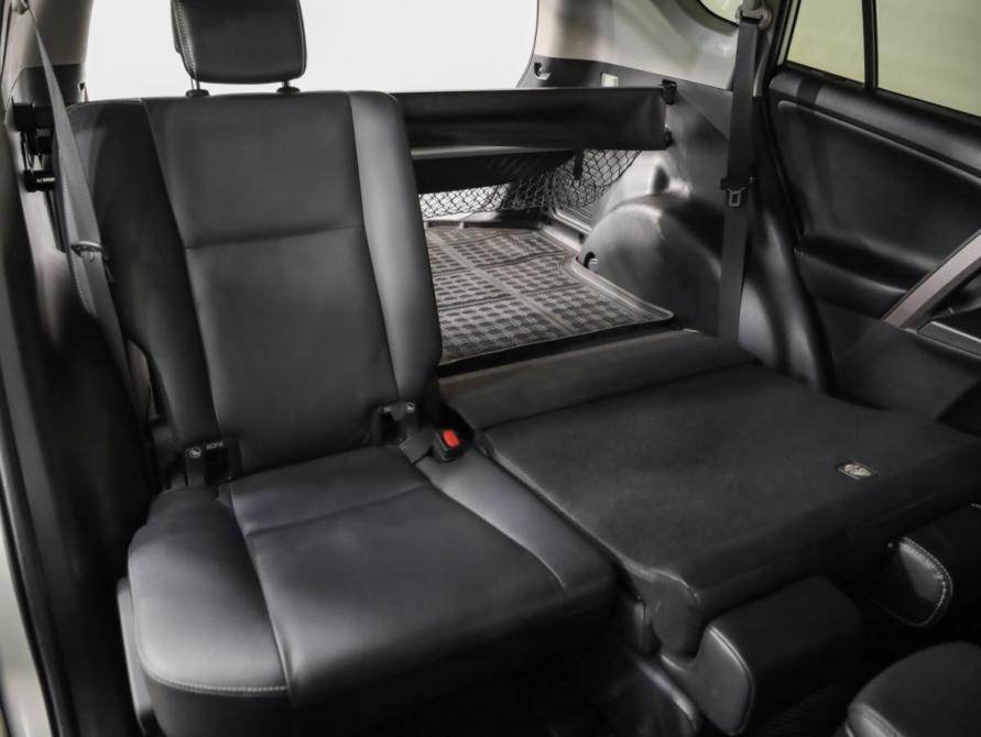 Toyota RAV4 IV (XA40) Рестайлинг Санкт-Петербург  - изображение 28