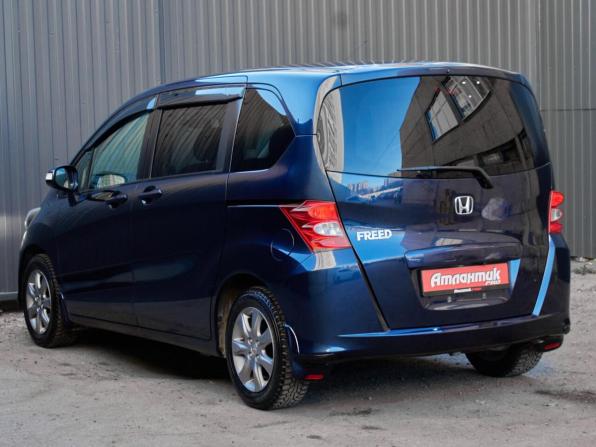 Honda Freed I Рестайлинг 2 с пробегом 2016 года, цена 1 390 000 рублей, 108310 км, компактвэн, Автокод Объявления