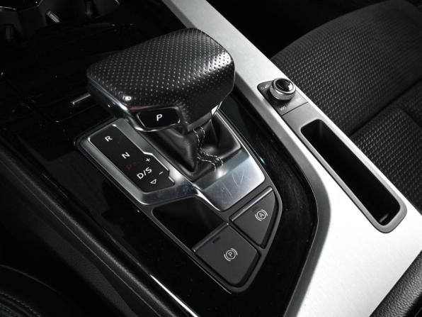 Audi A4 V (B9) Рестайлинг с пробегом 2021 года, цена 3 179 000 рублей, 164397 км, седан, Автокод Объявления