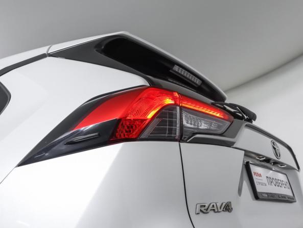 Toyota RAV4 V (XA50) с пробегом 2021 года, цена 3 500 000 рублей, 102052 км, внедорожник, Автокод Объявления