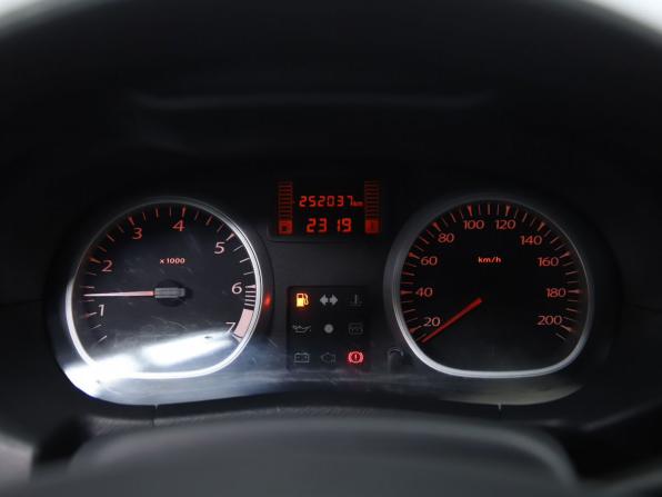 Renault Duster I с пробегом 2014 года, цена 730 000 рублей, 252037 км, внедорожник, Автокод Объявления