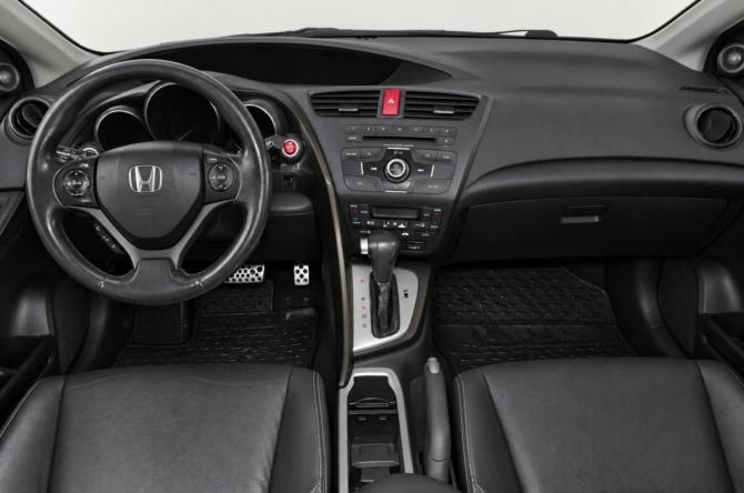 Honda Civic IX с пробегом 2013 года, цена 1 099 000 рублей, 143000 км, универсал, Автокод Объявления