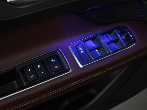 Jaguar XF II с пробегом 2016 года, цена 1 997 077 рублей, 143712 км, седан, Автокод Объявления
