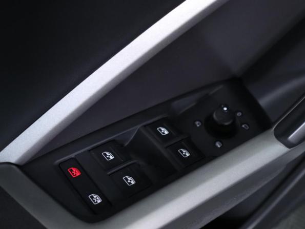 Audi Q3 II (F3) с пробегом 2020 года, цена 2 690 000 рублей, 106000 км, внедорожник, Автокод Объявления