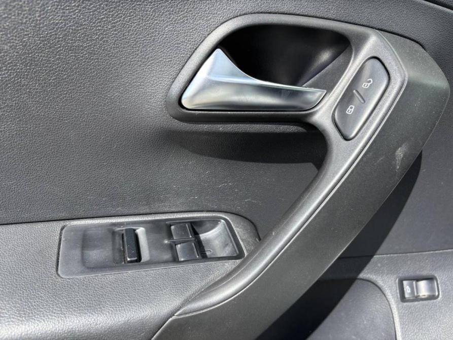 Volkswagen Polo V Рестайлинг Нижний Тагил  - изображение 13