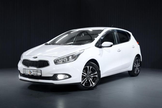 Kia Ceed II с пробегом 2013 года, цена 1 050 000 рублей, 184625 км, хэтчбек, Автокод Объявления