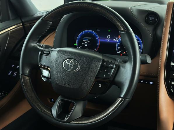 Toyota Alphard IV с пробегом 2024 года, цена 9 700 000 рублей, 51192 км, минивэн, Автокод Объявления