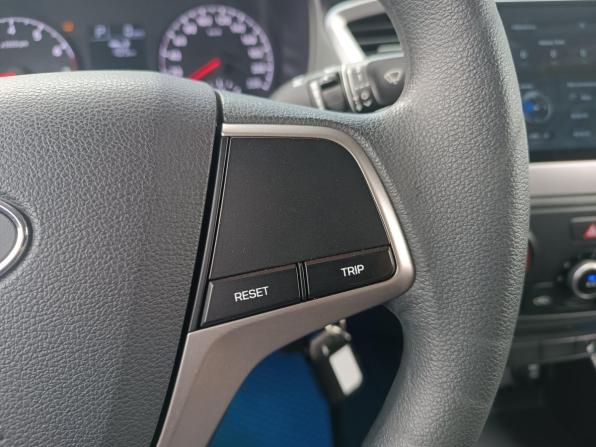 Hyundai Solaris II с пробегом 2019 года, цена 1 330 000 рублей, 139690 км, седан, Автокод Объявления