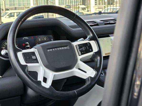 Land Rover Defender II с пробегом 2021 года, цена 4 730 000 рублей, 63928 км, внедорожник, Автокод Объявления