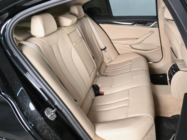 BMW 5 серии VII (G30/G31/G38) с пробегом 2017 года, цена 2 980 000 рублей, 153855 км, седан, Автокод Объявления