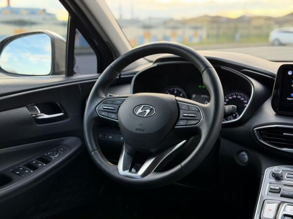 Hyundai Santa Fe IV Рестайлинг с пробегом 2021 года, цена 3 650 000 рублей, 70468 км, внедорожник, Автокод Объявления