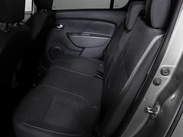 Renault Sandero II с пробегом 2016 года, цена 1 050 000 рублей, 60205 км, хэтчбек, Автокод Объявления