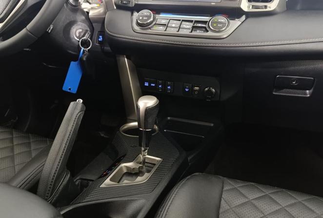 Toyota RAV4 IV (XA40) с пробегом 2014 года, цена 1 825 000 рублей, 200560 км, внедорожник, Автокод Объявления