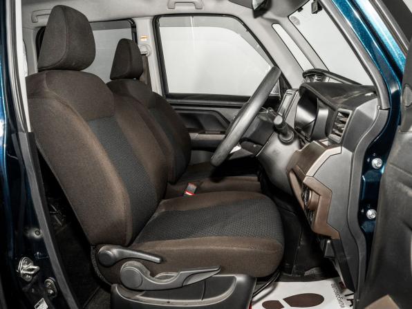Toyota Roomy I Рестайлинг с пробегом 2021 года, цена 1 055 000 рублей, 47000 км, микровэн, Автокод Объявления