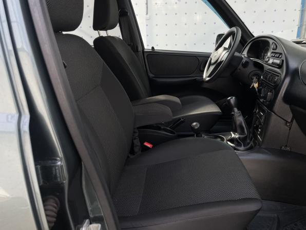 Chevrolet Niva I Рестайлинг с пробегом 2017 года, цена 790 000 рублей, 100347 км, внедорожник, Автокод Объявления