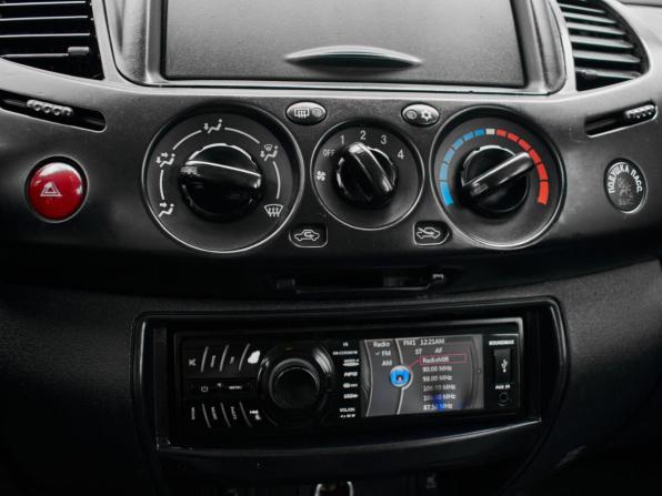 Mitsubishi L200 IV с пробегом 2013 года, цена 1 390 000 рублей, 215814 км, пикап, Автокод Объявления