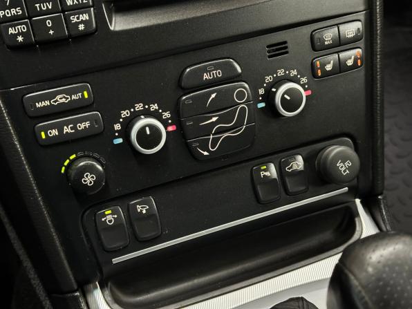 Volvo XC90 I Рестайлинг с пробегом 2013 года, цена 1 800 000 рублей, 244104 км, внедорожник, Автокод Объявления