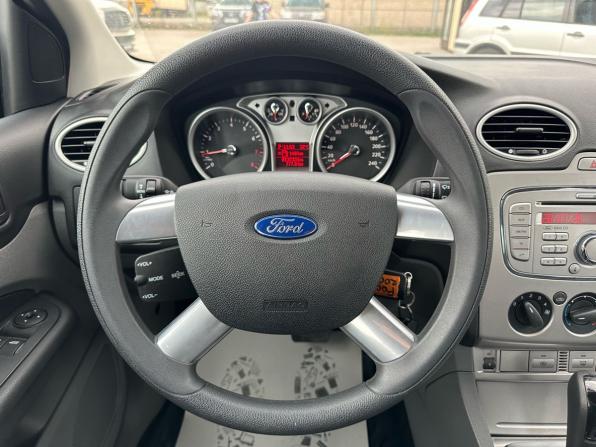Ford Focus II Рестайлинг с пробегом 2009 года, цена 1 450 000 рублей, 13733 км, седан, Автокод Объявления