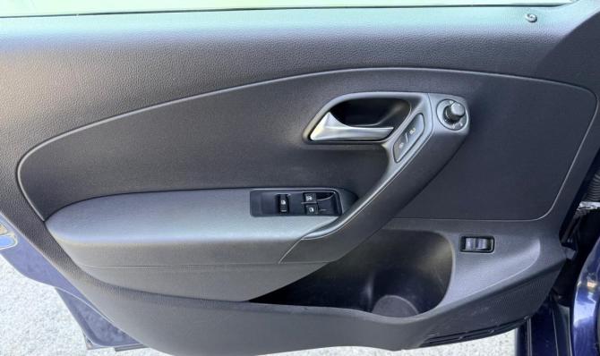 Volkswagen Polo V с пробегом 2014 года, цена 650 000 рублей, 171449 км, седан, Автокод Объявления