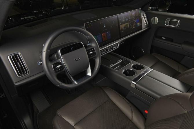 Новый Li Auto (Lixiang) L9 I Рестайлинг 2025 года, цена 11 990 000 рублей, внедорожник, Автокод Объявления