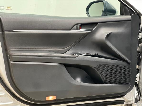 Toyota Camry VIII (XV70) с пробегом 2019 года, цена 2 590 000 рублей, 130776 км, универсал, Автокод Объявления