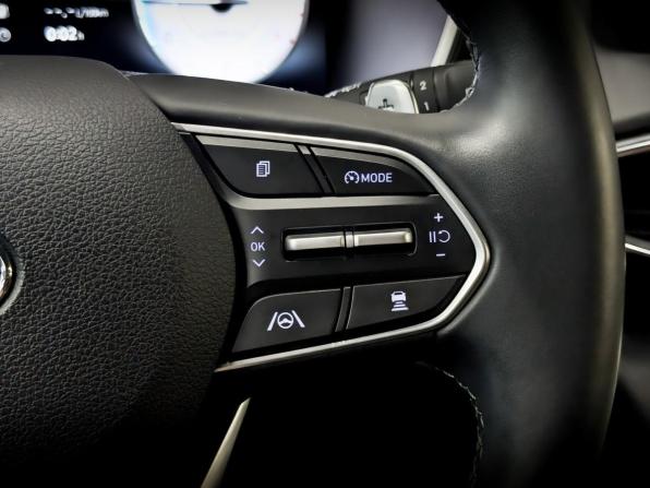 Hyundai Santa Fe IV Рестайлинг с пробегом 2022 года, цена 4 470 000 рублей, 26188 км, внедорожник, Автокод Объявления