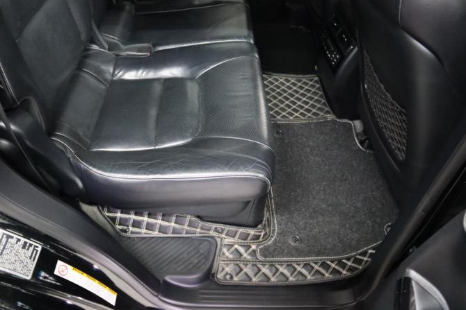 Toyota Land Cruiser 200 Series Рестайлинг 1 с пробегом 2012 года, цена 3 795 950 рублей, 272452 км, внедорожник, Автокод Объявления