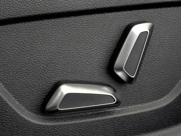 Geely Coolray I с пробегом 2023 года, цена 1 969 000 рублей, 28153 км, внедорожник, Автокод Объявления