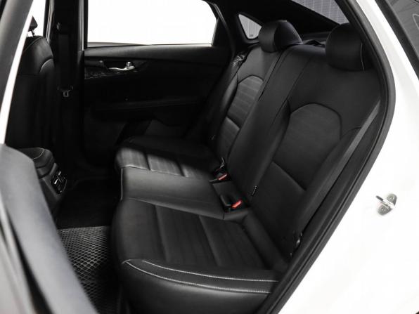 Kia K3 II (China Market) Рестайлинг с пробегом 2023 года, цена 2 329 000 рублей, 14605 км, седан, Автокод Объявления