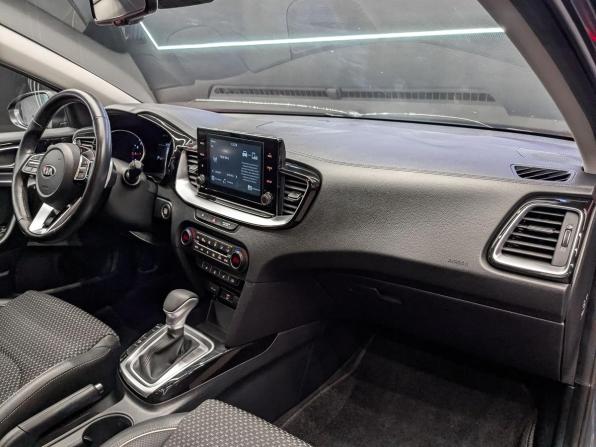 Kia Ceed III с пробегом 2020 года, цена 2 190 000 рублей, 30100 км, хэтчбек, Автокод Объявления