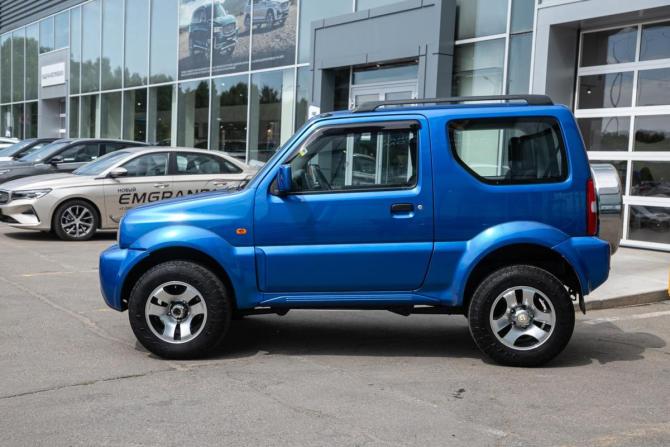 Suzuki Jimny III Рестайлинг 1 с пробегом 2008 года, цена 687 000 рублей, 242200 км, внедорожник, Автокод Объявления