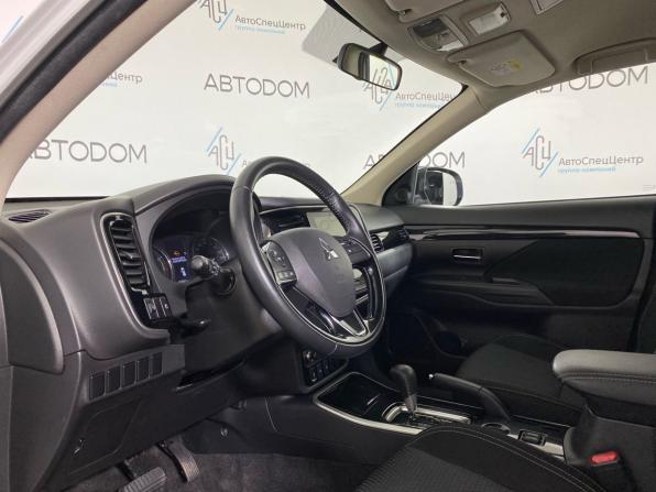Mitsubishi Outlander III Рестайлинг 3 с пробегом 2019 года, цена 1 797 000 рублей, 143419 км, внедорожник, Автокод Объявления