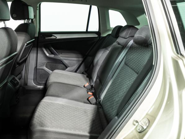 Volkswagen Tiguan II с пробегом 2017 года, цена 2 099 700 рублей, 115695 км, внедорожник, Автокод Объявления