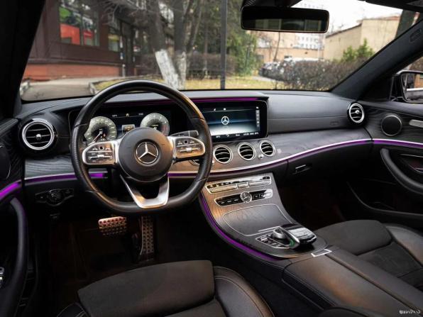 Mercedes-Benz E-Класс V (W213 S213 C238) с пробегом 2018 года, цена 3 811 000 рублей, 51020 км, седан, Автокод Объявления