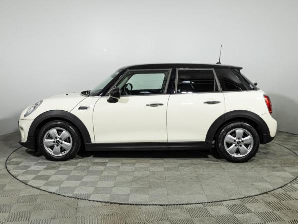 Mini Hatch III (F55/F56) с пробегом 2016 года, цена 1 510 000 рублей, 85818 км, хэтчбек, Автокод Объявления