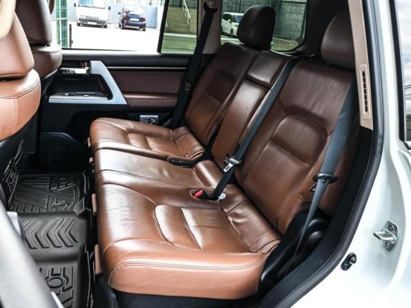 Toyota Land Cruiser 200 Series Рестайлинг 1 с пробегом 2014 года, цена 3 894 000 рублей, 227549 км, внедорожник, Автокод Объявления