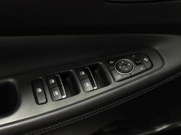 Hyundai Santa Fe IV Рестайлинг с пробегом 2021 года, цена 3 650 000 рублей, 87000 км, внедорожник, Автокод Объявления