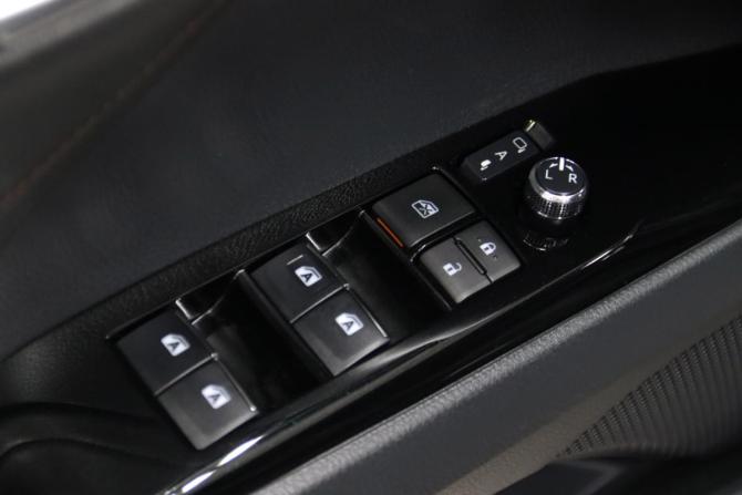 Toyota Camry VIII (XV70) с пробегом 2019 года, цена 2 835 350 рублей, 121015 км, седан, Автокод Объявления