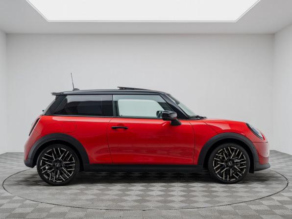 Mini Hatch IV (F65/F66/J01) с пробегом 2025 года, цена 5 299 000 рублей, 4530 км, хэтчбек, Автокод Объявления