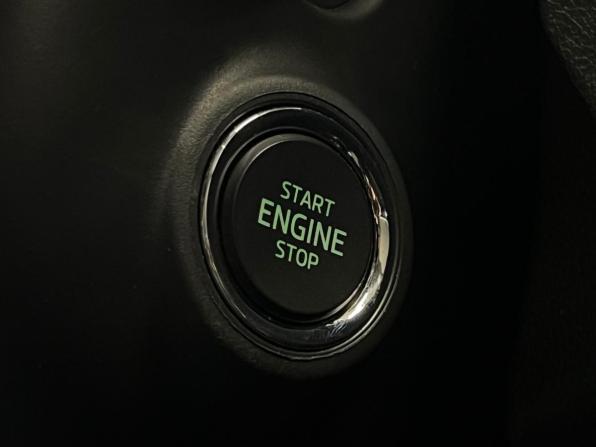 Skoda Rapid II с пробегом 2021 года, цена 1 996 000 рублей, 48743 км, лифтбек, Автокод Объявления