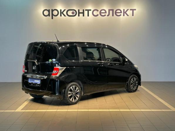 Honda Freed I Рестайлинг 2 с пробегом 2015 года, цена 1 320 000 рублей, 140000 км, компактвэн, Автокод Объявления