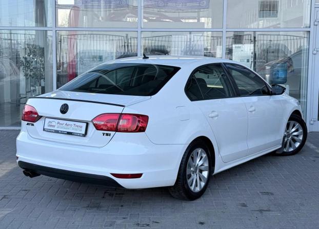 Volkswagen Jetta VI с пробегом 2013 года, цена 1 050 000 рублей, 173166 км, седан, Автокод Объявления