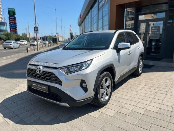 Toyota RAV4 V (XA50) с пробегом 2021 года, цена 2 890 000 рублей, 32000 км, внедорожник, Автокод Объявления