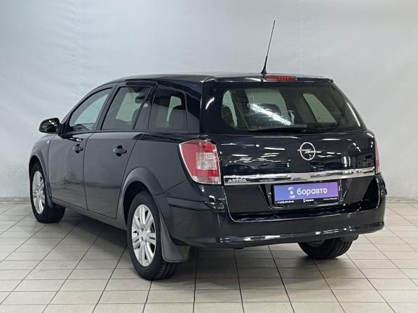 Opel Astra H Рестайлинг с пробегом 2012 года, цена 650 000 рублей, 214821 км, седан, Автокод Объявления